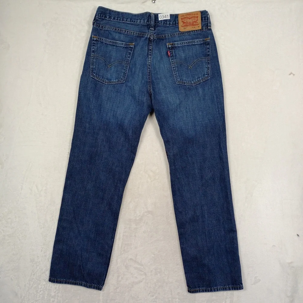 Levi's Jeans Mens 34x30 Blue Straight Leg Denim Casual Work Wear Classic